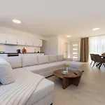 Apartament San *